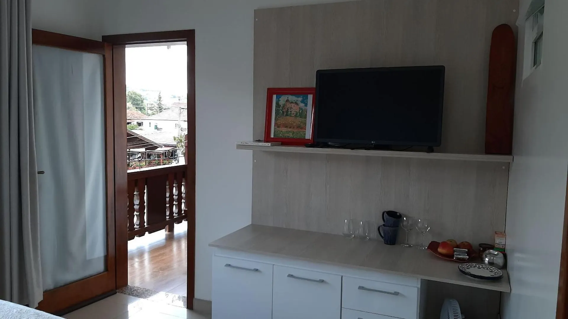 Apartament Hospedagem Da Escultora Treze Tílias